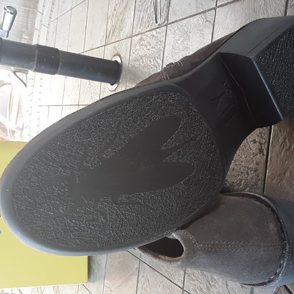 New FLY ANKLE BOOTS - Picture 7 of 10